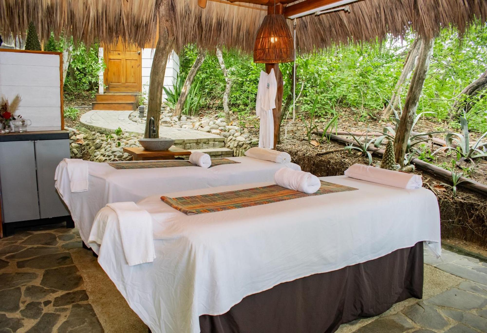 Isla Chiquita Glamping Hotel Paquera Buitenkant foto